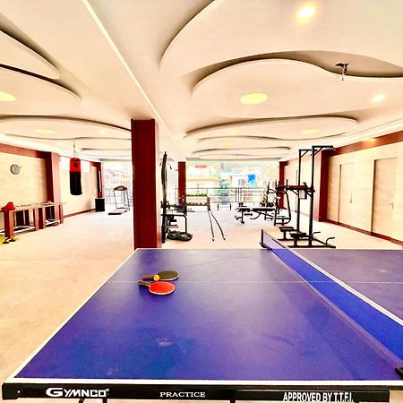 Vista Resort, Manali - ! Near Mall Road !! Hot & Cold Ac Rooms !! Best Selling !! Big Parking !! Luxury Collection !! Open Terrace !! Lift !! Playing Zone !! Property Of The Year ! Extérieur photo