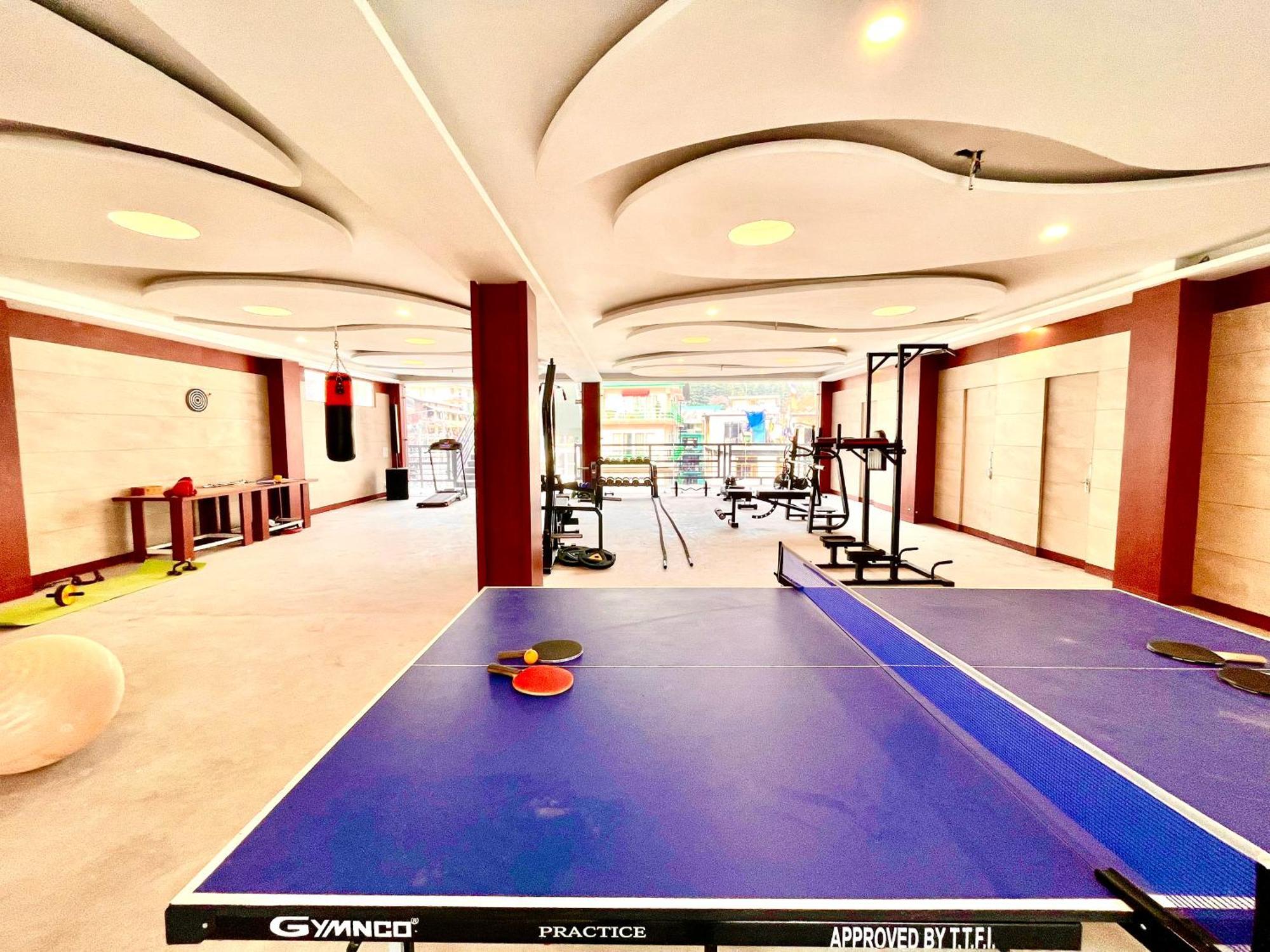 Vista Resort, Manali - ! Near Mall Road !! Hot & Cold Ac Rooms !! Best Selling !! Big Parking !! Luxury Collection !! Open Terrace !! Lift !! Playing Zone !! Property Of The Year ! Extérieur photo