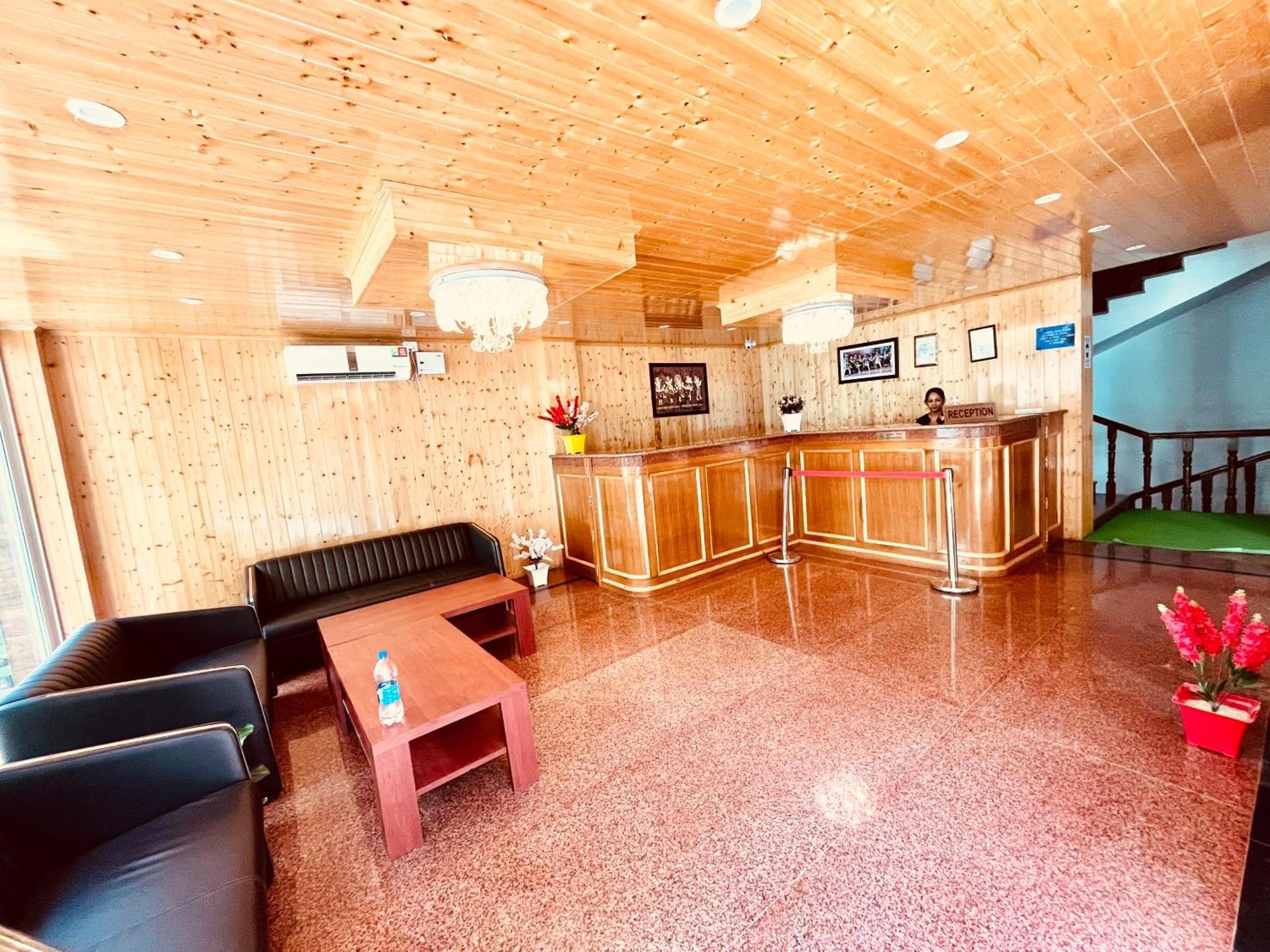 Vista Resort, Manali - ! Near Mall Road !! Hot & Cold Ac Rooms !! Best Selling !! Big Parking !! Luxury Collection !! Open Terrace !! Lift !! Playing Zone !! Property Of The Year ! Extérieur photo