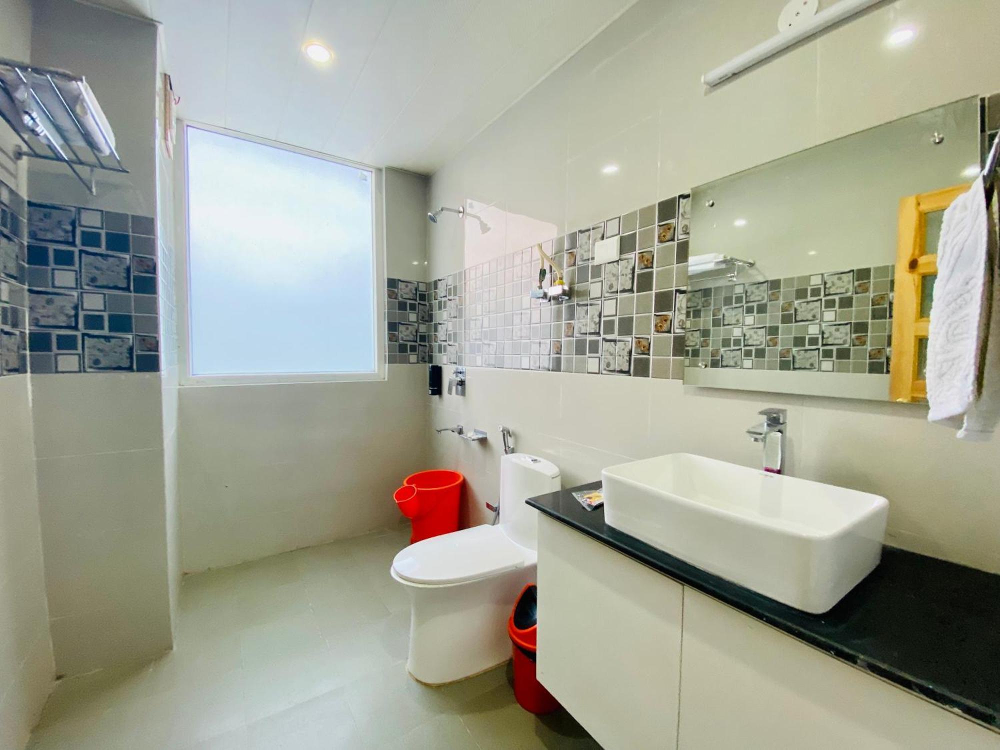 Vista Resort, Manali - ! Near Mall Road !! Hot & Cold Ac Rooms !! Best Selling !! Big Parking !! Luxury Collection !! Open Terrace !! Lift !! Playing Zone !! Property Of The Year ! Extérieur photo